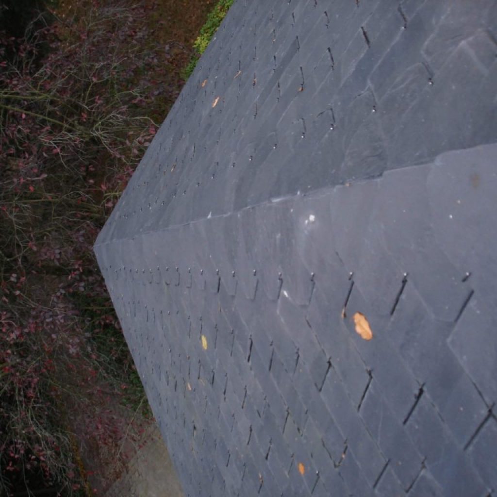 couverture-en-ardoises-naturelles-chantier-a-1180-bruxelles-3-scaled-1024x768