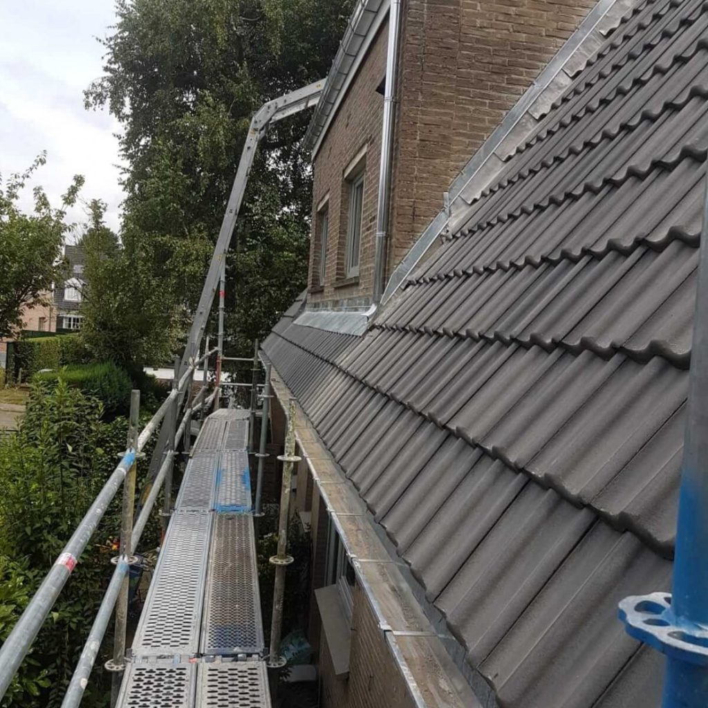 couverture-en-tuiles-en-micro-beton-chantier-a-kraainem-8-1116x1488