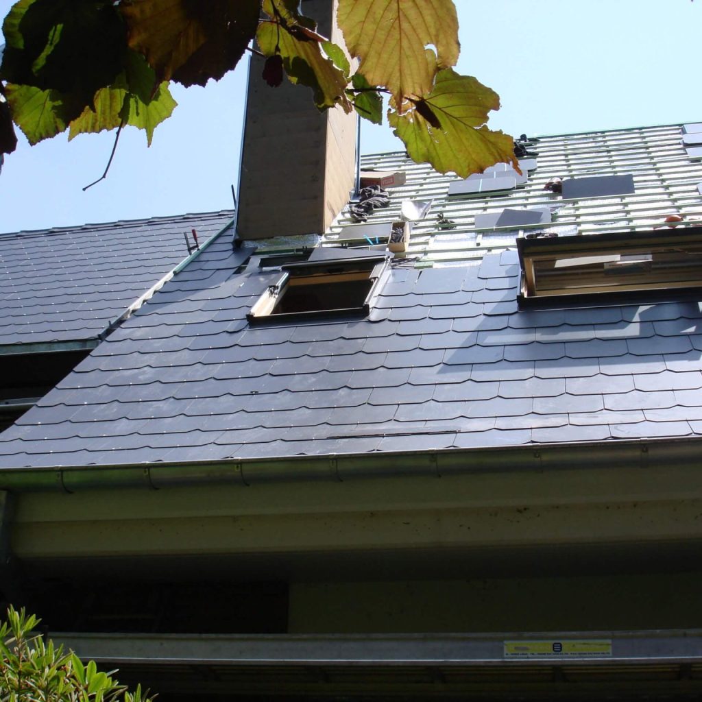toiture-en-ardoises-artificielles-chantier-a-wemmel-4-scaled-2048x1536