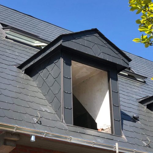 transformation-de-charpente-et-couverture-en-ardoises-artificielles-chantier-a-waterloo-11-scaled-1536x1152